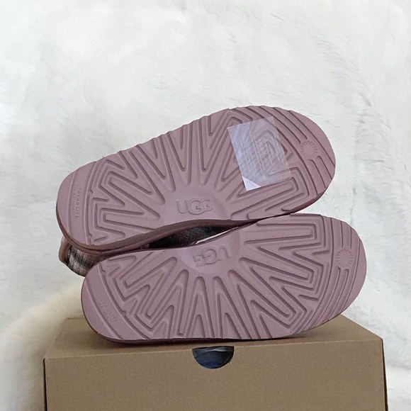 UGG Classic II Sequins Rainbow - Picture 6 of 7